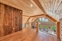 Spacious Ellicottville 5-bedroom 4-bath chalet with WiFi, AC