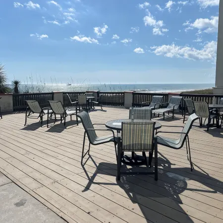 North Topsail Beach Villa Capriani Two Bedroom Oceanview Condo w/ Linens