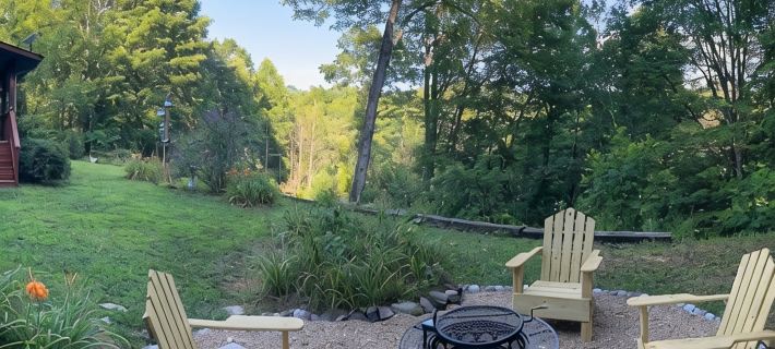 Cozy mountain cabin retreat in the beautiful Nantahala mountains! Hotels in Macon County