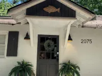 Canada Cottage / Sauna Cold Plunge Firepit Fishing / South Lake Lanier 福賽斯縣住宿飯店