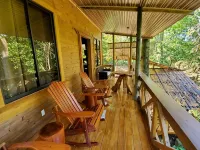 Treehouse in the Canopy close to beach - large garden with trails - Pavones wave - Wifi