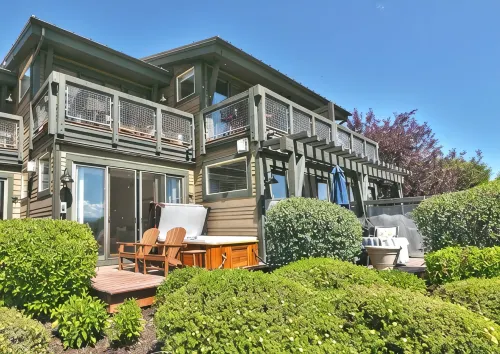 Luxury 2Br Park City Retreat with Mountain & Preserve Views & Saltwater Hot Tub