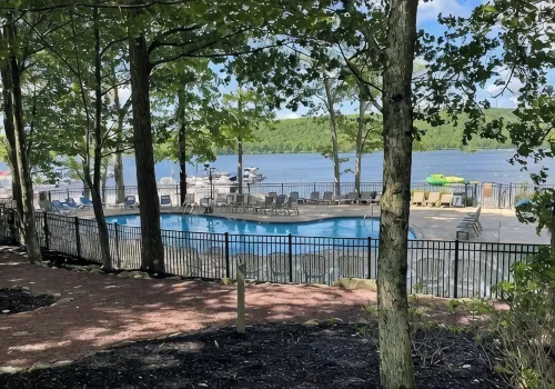 Beautiful Summer getaway near lake, hiking, and more! Clean and comfortable! - 4-Star