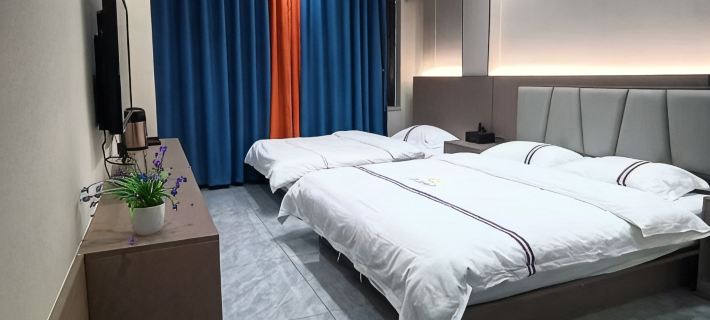Junior Hotel Hotels in Huize