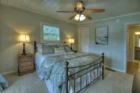 Lake Cottage on Deep Water w/ Incredible Views! Hot Tub/Pool Table/Dock/Kayaks - Balcony