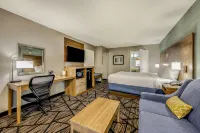 Clarion Pointe