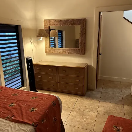 2/2 BEACH FRONT RESORT w/AC, Poipu Beach, Kiahuna Gardenview -End Unit, Pool/Gym