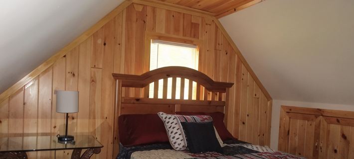 Recently Renovated 3 BR (Jewel) in the Heart of Finger Lakes Hotels in Yates County