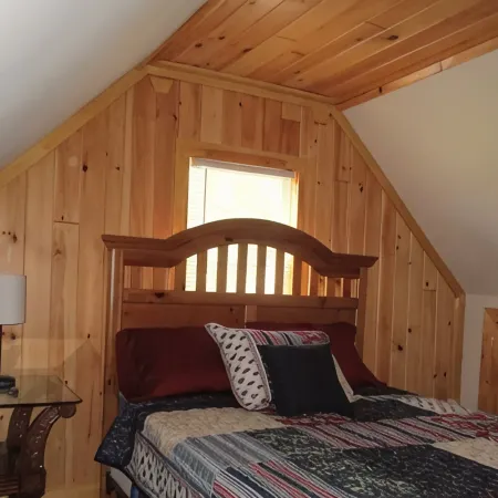 Recently Renovated 3 BR (Jewel) in the Heart of Finger Lakes