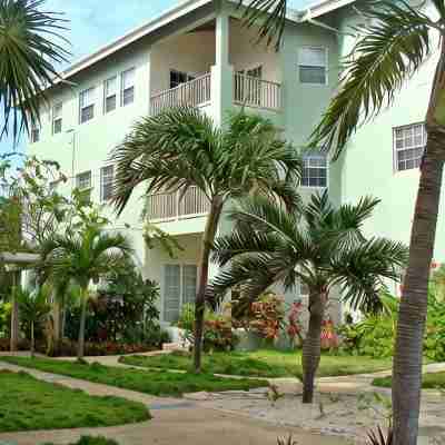 Enjoy ocean and beach views from this 2 bedroom condo - Gold Standard Approved Hotel Exterior