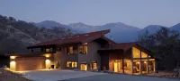 Matanah Meadows Farm, House Great for 2 Families, Sequoia National Park and Farm