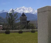 Un Étage Complet Dans une Tour Médiévale Rénovée au Cœur du Pays du Mont-blanc