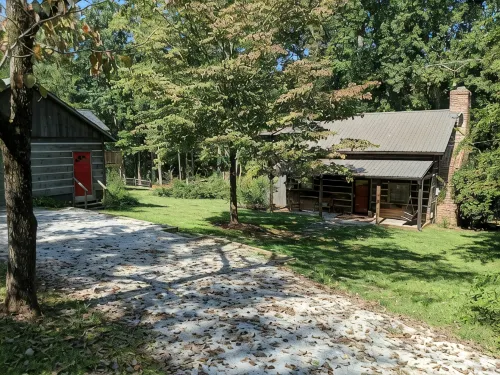Lake Hartwell Cabin with Covered Dock, Firepit, Kayaks, Views of Lake, Sleeps 12