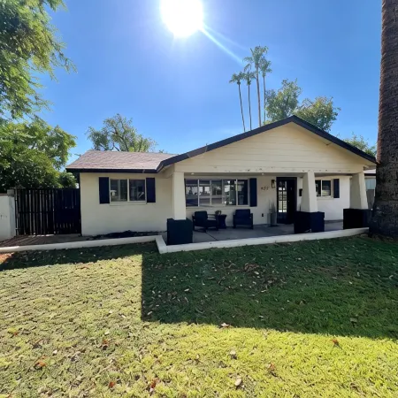 Arcadia oasis Heated Pool
