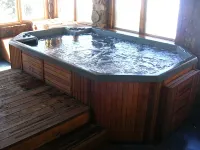 Cozy Chalet-Close to River Sleeps 2, Indoor Pool, Hot Tubs in Lodge Building