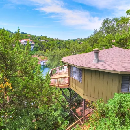 The Treehouse on Lake Travis
