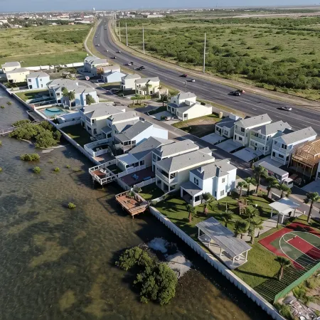 Beautiful And Cozy Bayfront Getaway at Port Isabel