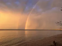 4 Seasons Superior Beach House - 4-Star