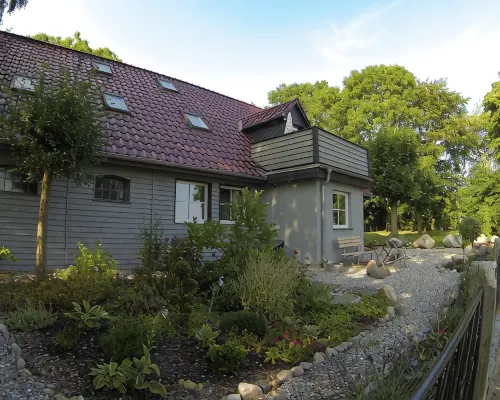 Haus Hannemann, enjoy Rügen in peace and quiet, good location for cycling tours, pets possible Hotels in Poseritz