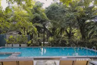 เดอะ เฮนรี่ รีสอร์ท โบราไกย์ - สระว่ายน้ำแบบอินฟินิตี้