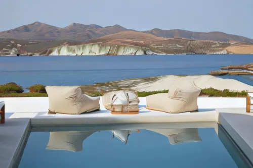 White Pebble Suites