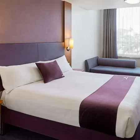 Premier Inn Manchester Airport (M56/J6) Runger Lane North