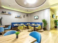 City Avenue Hotel Hotele w: Gmina Stoliczna