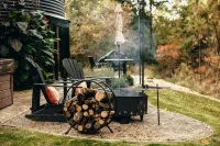 Couples Retreat, Lux, Hot Tub, Private, Peaceful, Magical, Creekside, Wildlife, - 4-Star