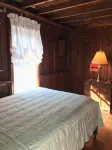 2 Mins/350 ft Walk to West Beach 4-Br Cottage in Westbrook, CT with Large Yard