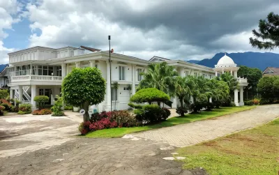 Rizen Premiere Hotel || Hotel Meeting || Hotel Family Gathering || Hotel Liburan Keluarga Hotel di Leuwimalang