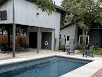 Lovely, Bright Modern House, Short Walk to Main Street, Private Pool! - 4성급