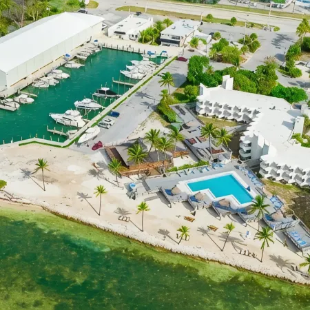 Caloosa Cove Resort by CoolVacay