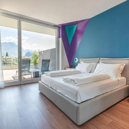 Hoody Active & Happiness Hotel