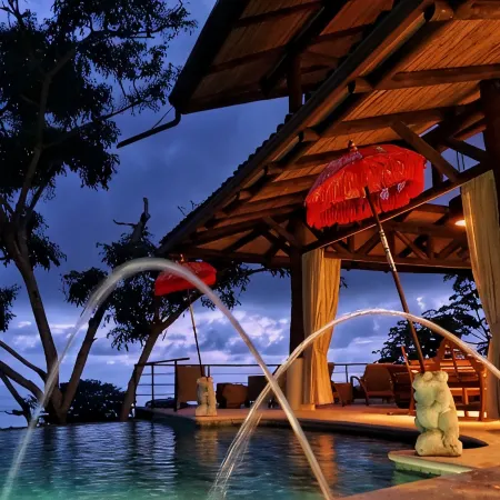 Ultra Luxury Villa with Gorgeous Views & Private Pool, Theater and Game-room