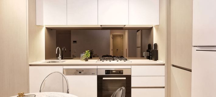 Orange Stay at Melbourne Quarter Hotels in Docklands