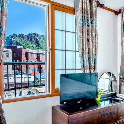 Sea Dragon Pension Отели рядом с достопримечательностью «Парк у маяка в Удо»