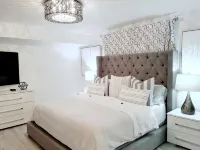 POSHPADZ Villa Kokomo-Lake View Patio- Walk to Jupiter Beach Sleeps 6 - balcony