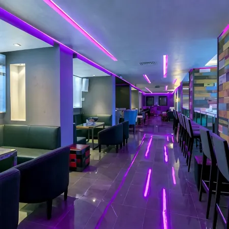 Business Hotel