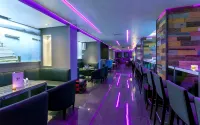 Business Hotel - breakfast