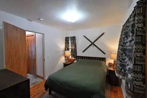 Brookside: Cozy Cabin Retreat, Fireplace + Atv/Snowmobile Access + Pets ok - 3 星級