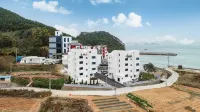 Geoje Lucas Pension