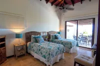 Caribatters @ Pristine Bay Ocean and Golf Course View - piscina