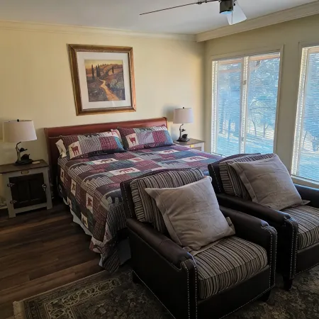 Bluestone Manor--Spacious Mountain Home for Your Next Adventure