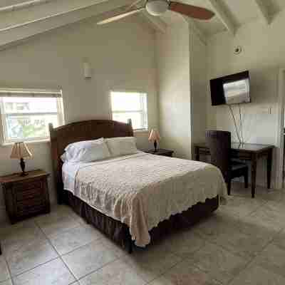 Perfectly located Condo in Frigate Bay. Rooms
