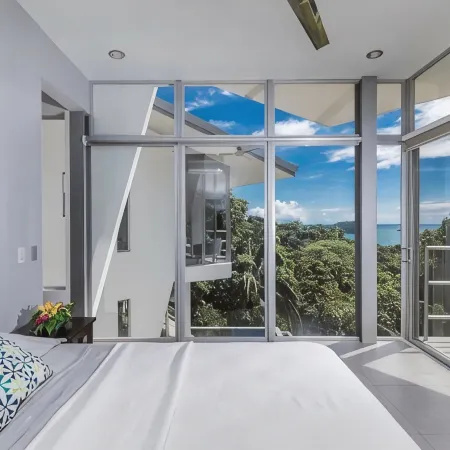 Private Eco-Villa, Prime Central Location, Ocean Views, Wildlife, and Nightlife