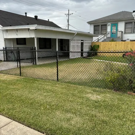 Charming 3-bedroom house with AC, WiFi in serene Houma