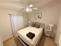 Cactus Bonito, Pool, 3 Bed, 2 Bath w/AC & Near Stadium - Private Pools