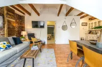 Wonderful Loft in Historic DT