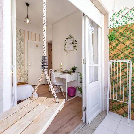 Santos Mattos Guesthouse & Apartments by Lisbon with Sintra