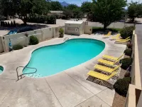 Kingman Koa - Rooftop Pools